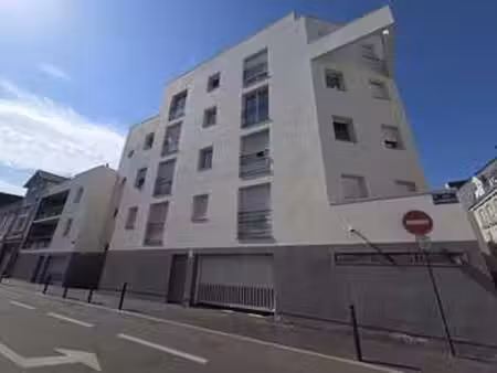 vente appartement t1 à angers centre (49000) : à vendre t1 / 33m² angers centre