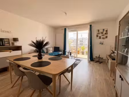 orleans - 2 pieces 48.70 m2 - grand balcon - 2 parkings