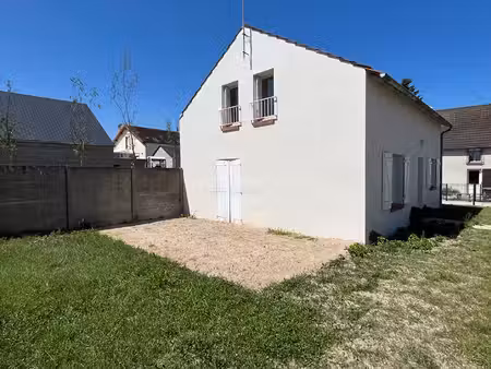 maison 5 chambres garage + place exterieur jardin