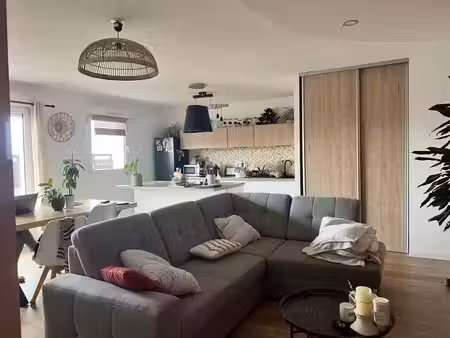 location appartement 4 pièces 85 m² à nantes (44000)