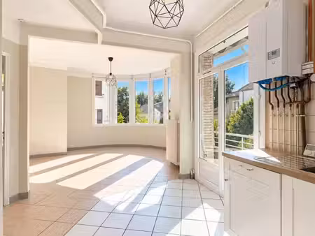 avignon - appartement - t4 - 91 m2 - proche gare centre -