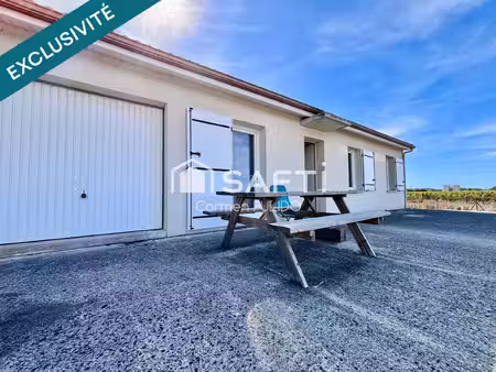 maison contemporaine de 2015 : plain-pied  3 chambres  garage à vélo  grand terrain dans u