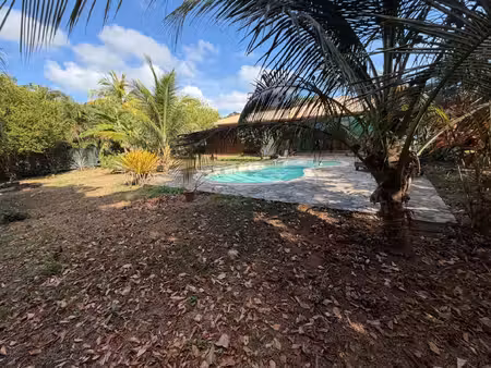 villa t4 de plain-pied avec piscine