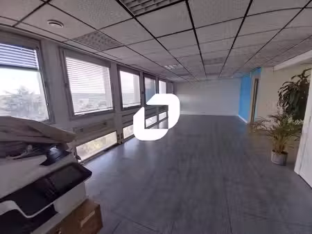 vente bureaux mantes-la-jolie 78200 155m²
