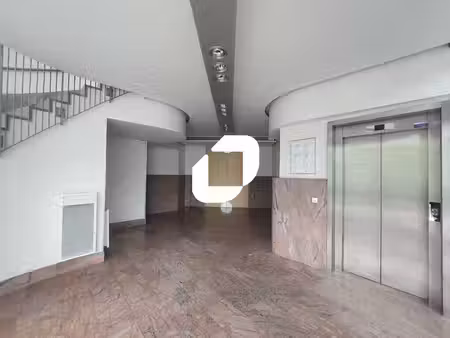 vente bureaux voisins le bretonneux 78960 2425m²