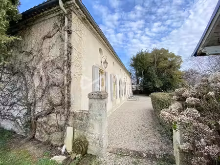 maison de luxe de 5 chambres en vente à blaye  nouvelle-aquitaine