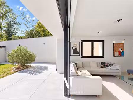 propriété 8 pièces 166m2 havre de paix avec garage terrasse