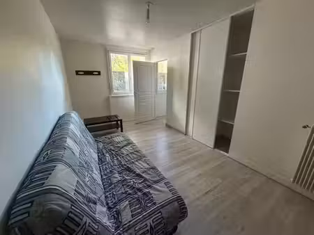 location appartement 2 pièces 33 m² à joué-lès-tours (37300)