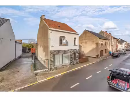 te renoveren woning met veel potentieel nabij centrum