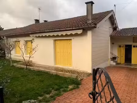 location maison 3 pièces 74 m² à mazamet (81200)