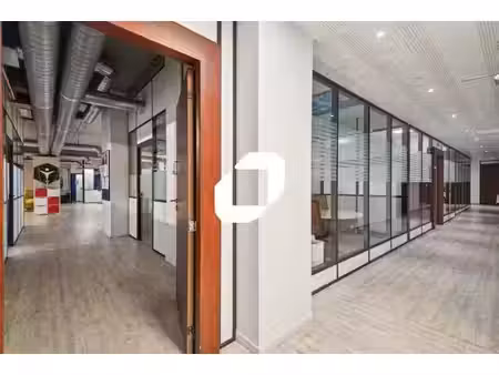 vente bureaux 708m²