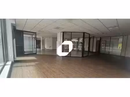 vente commerce rueil malmaison 92500 249m²