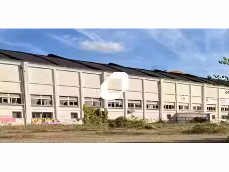 location local d’activités givors 69700 4387m²