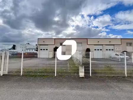 location local d’activités chassieu 69680 354m²