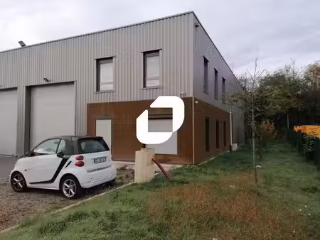 location local d’activités corbas 69960 324m²