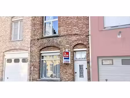 rijwoning met 3 slaapkamers en tuin in hartje elverdinge