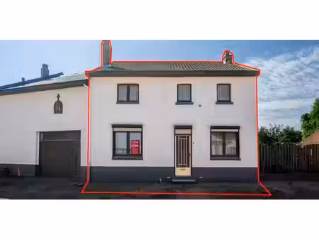 twee te renoveren woningen in guigoven
