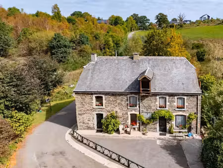 bien de caractère unique au cœur de l’ardenne