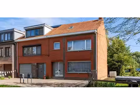 maison à vendre à lier pour € 369.000 avec 3 chambres à coucher