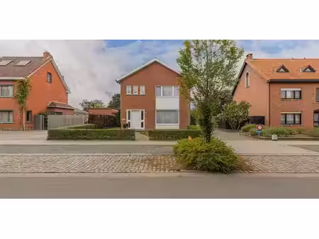 maison à vendre à lippelo pour € 410.000 avec 3 chambres à coucher