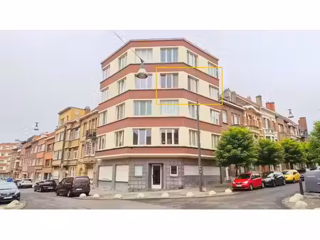 lumineux & directement habitable! à deux pas du parc astrid!