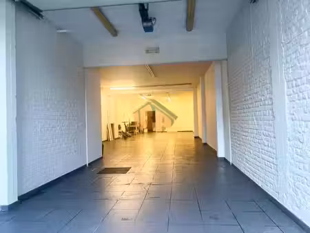 laeken-bureaux sur 2 niveaux+entrepôt/commerce rdc