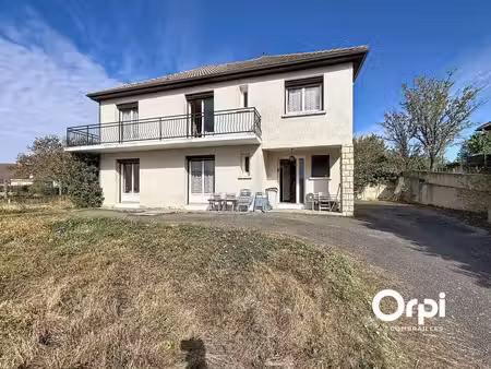 vente maison 7 pièces 153 m² montaigut-en-combraille (63700)