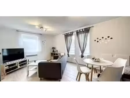 appartement à louer à dinant pour € 530 avec 1 chambre à coucher
