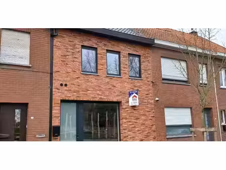 maison à louer à geluwe pour € 870 avec 3 chambres à coucher
