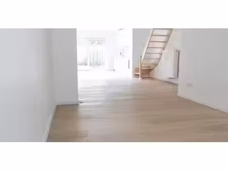 maison à louer à gent pour € 1.300 avec 4 chambres à coucher