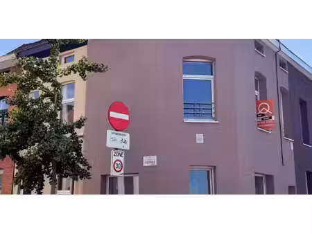 maison à louer à gent pour € 950 avec 2 chambres à coucher