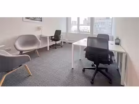 bureau à louer à etterbeek pour € 859