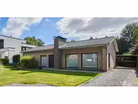 maison à vendre à peer pour € 350.000 avec 3 chambres à coucher