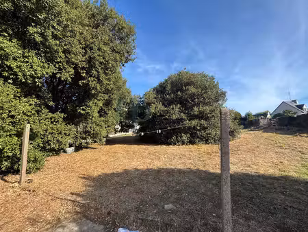 terrain à bâtir de 723 m2   accès aménagé