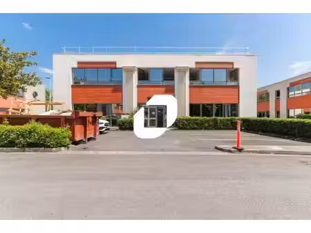 vente bureaux emerainville 77184 129m²