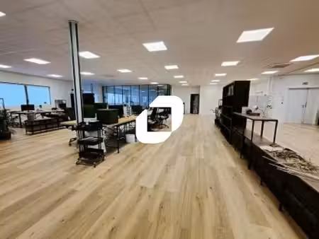 vente bureaux ferrieres 77164 115m² à 789m²