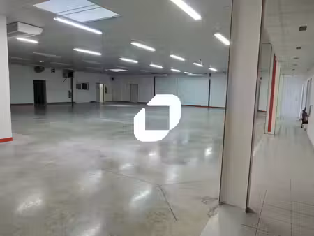 location local d’activités quincy voisins 77860 27m² à 975m²