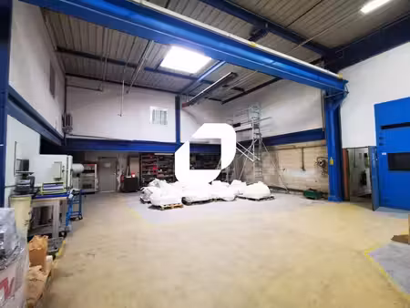 location local d’activités chelles 77500 1063m²