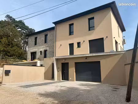 maison 2025 – 120 m² – garage 65 m² – secteur l'hopital/la carra