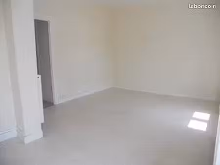 studio 1 pièce 35 m²