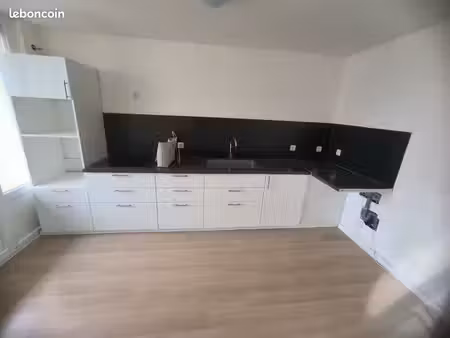 location t4 saint etienne