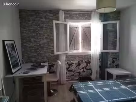 chambre meublee