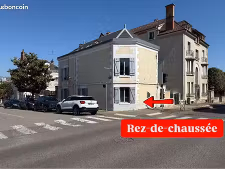 ? t2 meublé – auxerre – disponible 01/11