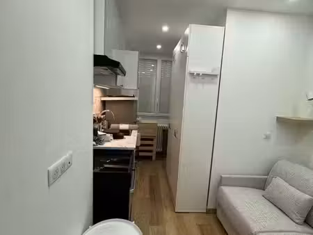studio meublée et équipé refait à neuf 13m2 à louer paris 16e