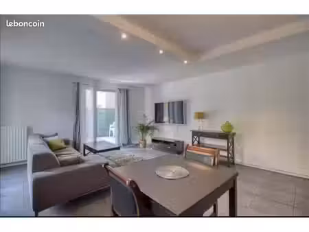 appartement t3 à louer saint-denis