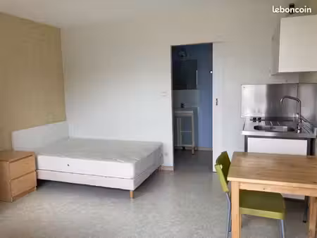 studio 20m² tout compris wifi elec et eau