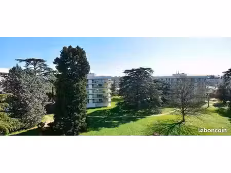 t3 plateau saint rambert avec parc arboré 69009