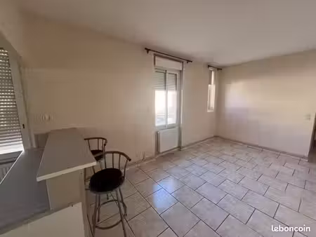 studio refait à neuf