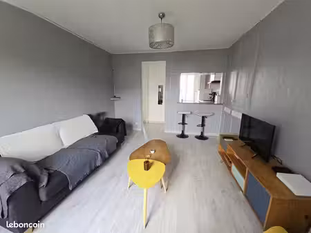 location t3 meublé  dock vauban
