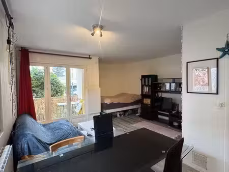 beau studio meublé 33m² avec balcon